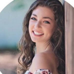 Meet your Posher, Ava